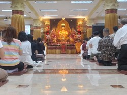 Syahdunya Perayaan Waisak di Wihara Ekayana Arama, Dipadati Ribuan Orang