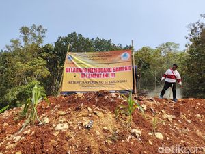 Pengakuan Warga di Gunungkidul Jadikan Lahannya Tempat Buang Sampah Ilegal Pengakuan Warga di Gunungkidul Jadikan Lahannya Tempat Buang Sampah Ilegal