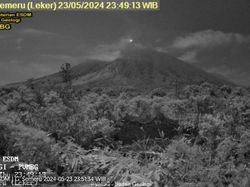 Gunung Semeru Erupsi 10 Kali dalam Sehari, Muntahkan Abu 1.000-500 Meter
