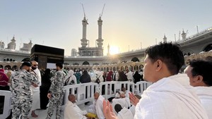 Bolehkah Titip Doa kepada Orang yang Naik Haji? Ini Hukumnya