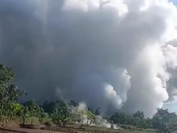 Kesaksian Warga Dengar 3 Kali Letusan Saat Erupsi Kawah Keramikan