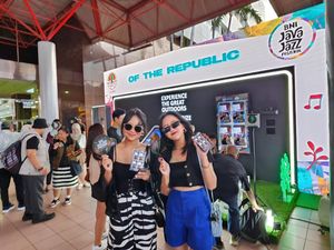 Seru! Bisa Foto Bareng Satwa Endemik RI di Java Jazz Festival 2024