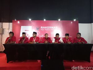 Adian Napitupulu Ditunjuk PDIP jadi Tim Pemenangan Pilkada Nasional Adian Napitupulu Ditunjuk PDIP jadi Tim Pemenangan Pilkada Nasional