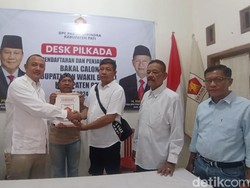 Eks Anggota DPRD Wartoyo Daftar Calon Bupati Pati ke 4 Parpol