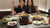Momen Manis Kevin Aprilio Makan Malam Bareng Istri