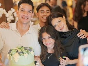 10 Momen Manis Nana Mirdad Saat Makan Bersama Suami dan Anaknya