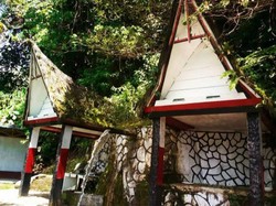 Aek Sipaulak Hosa Dairi, Mata Air dari Tancapan Tongkat Raja Silahisabungan