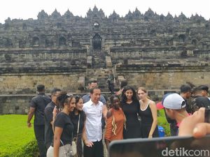 Jokowi dan Gibran Ajak Jan Ethes ke Candi Borobudur