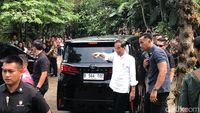 Momen Jokowi Sekeluarga Liburan di Jogja: Piknik ke Borobudur-Sepedaan
