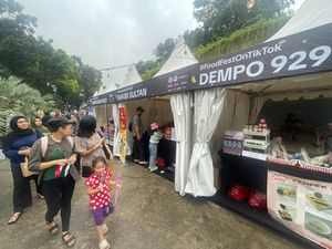Puluhan UMKM Semarakkan Festival Kuliner TikTok Puluhan UMKM Semarakkan Festival Kuliner TikTok