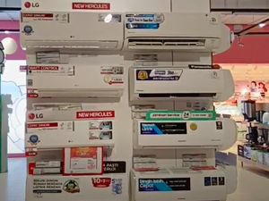 Video: AC Split 1 PK di Transmart Full Day Sale Diskon hingga Rp 1 Juta Video: AC Split 1 PK di Transmart Full Day Sale Diskon hingga Rp 1 Juta