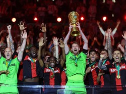 Bayer Leverkusen Double Winner, Samai 4 Klub Ini