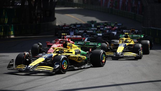 Formula One F1 - Monaco Grand Prix - Circuit de Monaco, Monaco - May 26, 2024 McLaren's Oscar Piastri in action during the race REUTERS/Benoit Tessier