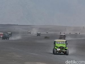 Wisatawan Kena Getok Rp 400 Ribu, Belum Ada Aturan Baku Tarif Ojek Bromo Wisatawan Kena Getok Rp 400 Ribu, Belum Ada Aturan Baku Tarif Ojek Bromo