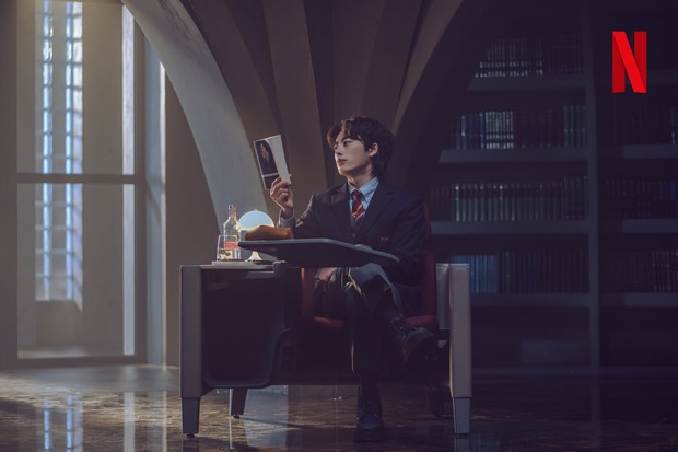 Lee Won Jung di Drama Hierarchy / Foto : x.com/Netflixkcontent