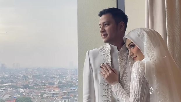 Melody Prima dan Ilham Akbar Prawira menikah