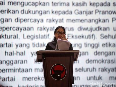 Momen Puan Nangis di Rakernas PDIP