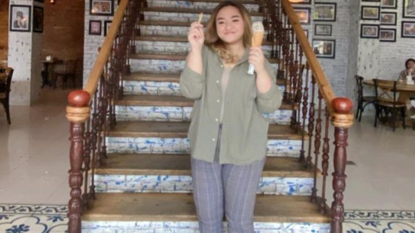 Nadya Holscher Doyan Makan Es Krim hingga Piawai Racik Kopi