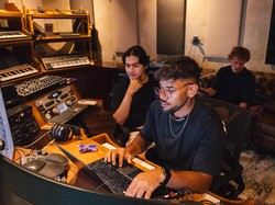 QuickBuck Rilis Give All Lewat Label Kelas Dunia STMPD RCRDS