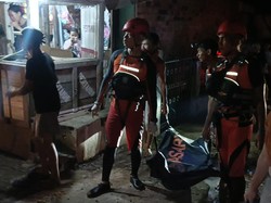 Penumpang Ketiga Travel Hanyut Ditemukan Tewas, Tersisa 1 Korban Hilang