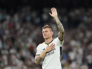 Air Mata Perpisahan Toni Kroos