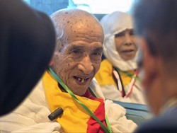 Panutan! Dua Veteran Jadi Jemaah Haji yang Berusia Satu Abad Lebih