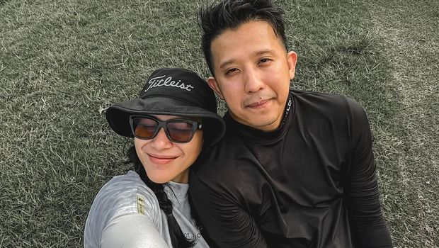 Dita Fakhrana dan Suami