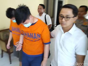 3 Koboi Tebar Teror Tembakan di Jalanan Surabaya Terobsesi Game Online 3 Koboi Tebar Teror Tembakan di Jalanan Surabaya Terobsesi Game Online
