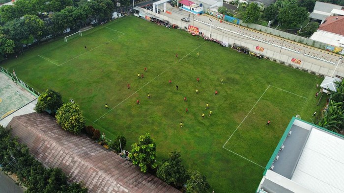 Gebyar Turnamen Sepak Bola Kemenpora di Cipedak Sr Sawah