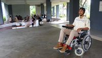 Kursi Roda Pintar Berbasis Suara Buatan Universitas Jember