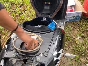 Jok Motor Wisatawan di Buntu Sarira Tator Dibobol Maling, Pemkab Turun Tangan Jok Motor Wisatawan di Buntu Sarira Tator Dibobol Maling, Pemkab Turun Tangan