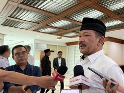 Cerita Versi Ketua Baznas Saat Gibran Salat Jumat, Tepis Jemaah Diusir