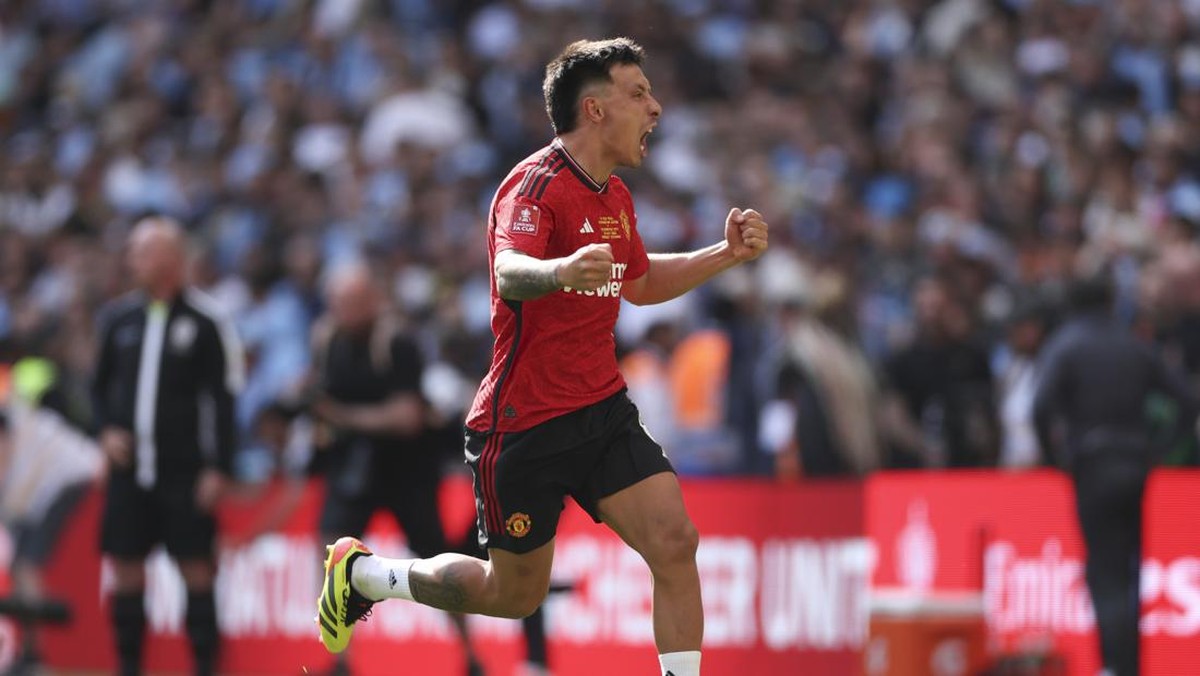 Lisandro Martinez tak tergantikan di Manchester United. (Foto: AP/Ian Walton)