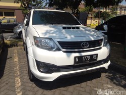 Kilah Blind Spot Sopir Fortuner Penabrak Balita hingga Tewas di Sidoarjo