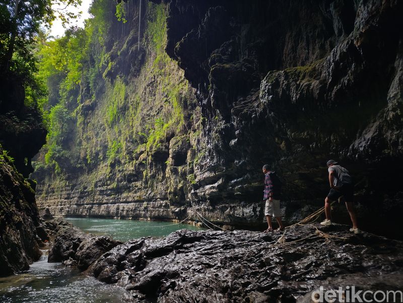 Objek wisata Green Canyon Pangandaran.