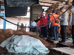 Pabrik Minyak Kelapa di Mojokerto Terbakar, 1 Karyawan Tewas-4 Luka