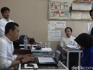 IRT Asal Nunukan Selundupkan Sabu di Makassar Ditangkap, Diimingi Rp 20 Juta IRT Asal Nunukan Selundupkan Sabu di Makassar Ditangkap, Diimingi Rp 20 Juta