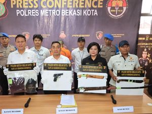 Komplotan Perampok Berpistol di Bekasi Sudah Beraksi di 8 Minimarket Komplotan Perampok Berpistol di Bekasi Sudah Beraksi di 8 Minimarket
