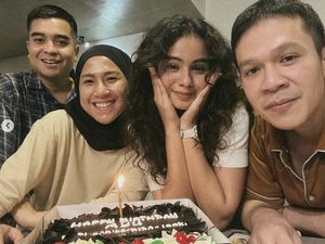 Pose Keren Sahila Hisyam Saat Makan Bareng Ayah dan Sahabat