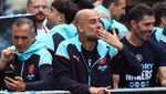 Potret Meriah Parade Juara Manchester City