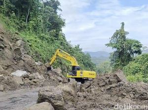 Truk Mogok di Poros Maros-Bone Sudah Dievakuasi, Lalin Masih Buka Tutup