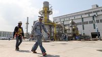 Smelter Freeport di Gresik Siap Beroperasi, Ini Potretnya