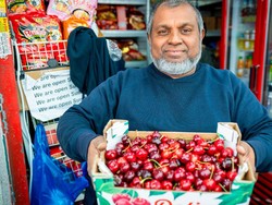Wow! Mall Ini Jual Cherry Seharga Rp 3,3 Juta per Kg