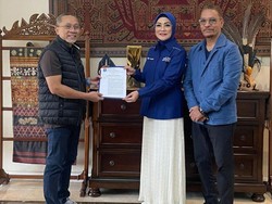 Zulhas Tunjuk Istri Murad Ismail Jadi Ketua PAN Maluku Gantikan Wahid Laitupa