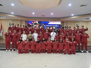 Menpora Dito Targetkan RI Juara Umum ASEAN Schools Games 2024 Menpora Dito Targetkan RI Juara Umum ASEAN Schools Games 2024
