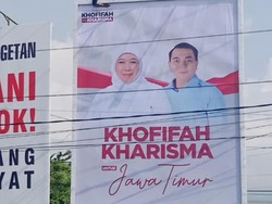 Baliho Khofifah-Kharisma Bertebaran di Sejumlah Wilayah Jatim