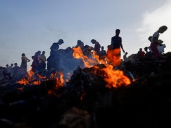 Demo dan Kecaman Usai Israel Serang Area Pengungsian di Rafah
