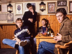 Blur Kasih Bocoran Film Dokumenter To The End Lagi