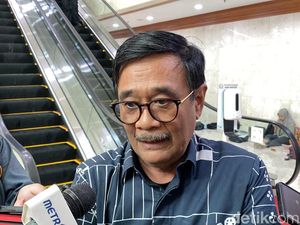 Djarot Khawatir Demokrasi Semu di DKI, Sindir Calon Independen Disiapkan Djarot Khawatir Demokrasi Semu di DKI, Sindir Calon Independen Disiapkan