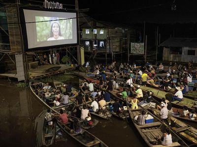 Festival Film Jadi Hiburan Warga di Permukiman Miskin Peru